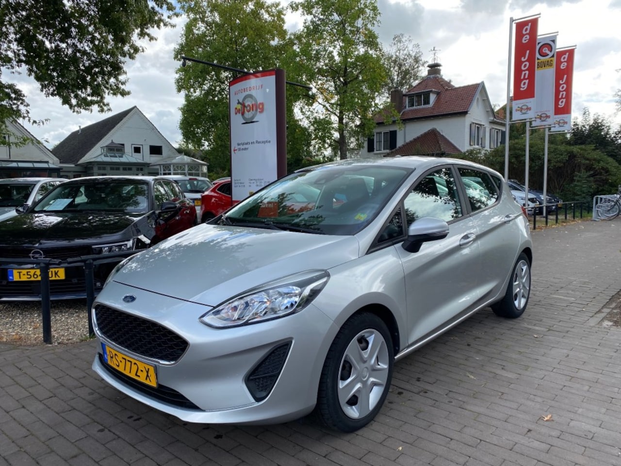 Ford Fiesta - 1.1 TREND / NAVI / CARPLAY / CRUISE CTR. / AIRCO / DAB / PDC - AutoWereld.nl