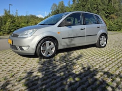Ford Fiesta - 1.4-16V First Edition