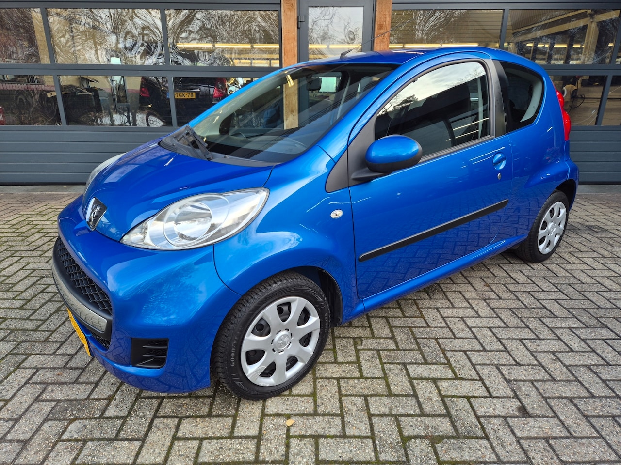 Peugeot 107 - 1.0-12V XS * Airco * NAP * NWE APK - AutoWereld.nl