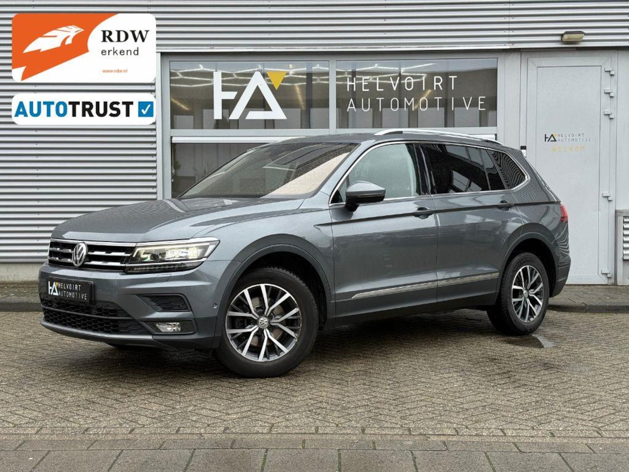 Volkswagen Tiguan Allspace - 1.4 TSI Comfortline Business 7p. | PANO | TREKHAAK - AutoWereld.nl