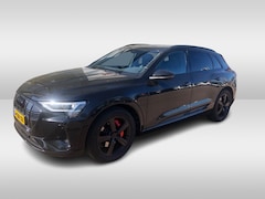 Audi e-tron - e-tron 50 quattro Launch edition Black 71 kWh S-line / SOH 92.1% / Trekhaak / Panoramadak