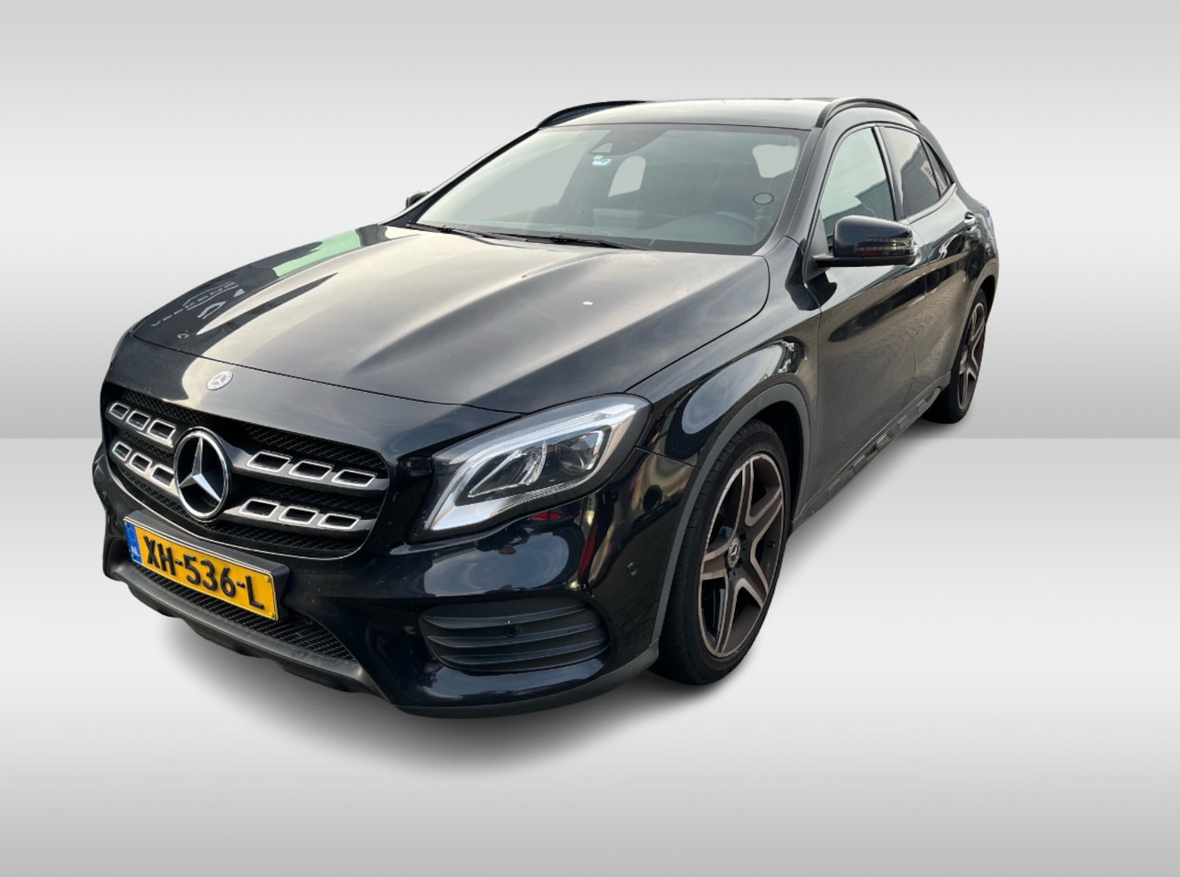 Mercedes-Benz GLA-Klasse - 180 Business Solution AMG Night Upgrade / Camera / Apple CarPlay / 19'' / Half leder / Nav - AutoWereld.nl