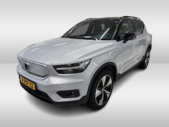 Volvo XC40 - Recharge P8 AWD R-Design / Trekhaak / Camera / Keyless / Harman Kardon / 19'' / Half leder