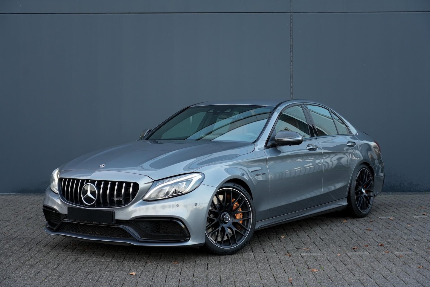 Mercedes-Benz C-klasse - MERCEDES BENZ AMG C63S |KUIP |KERAMISCHE |CARBON P |BURMEISTER |HEAD UP - AutoWereld.nl