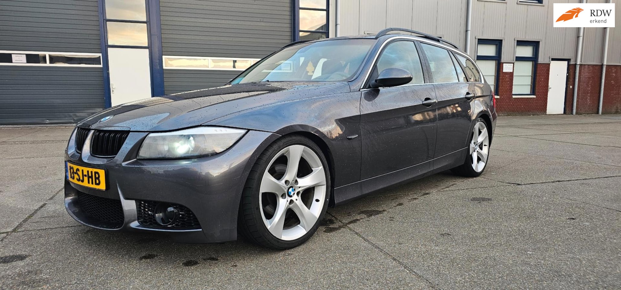 BMW 3-serie Touring - 325i High Executive opknapper crosser parts export - AutoWereld.nl