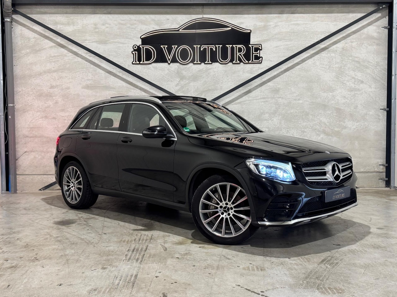 Mercedes-Benz GLC-klasse - 250 AMG 4MATIC 211 PK PANO|MULTIBEAM LED|LEDER - AutoWereld.nl