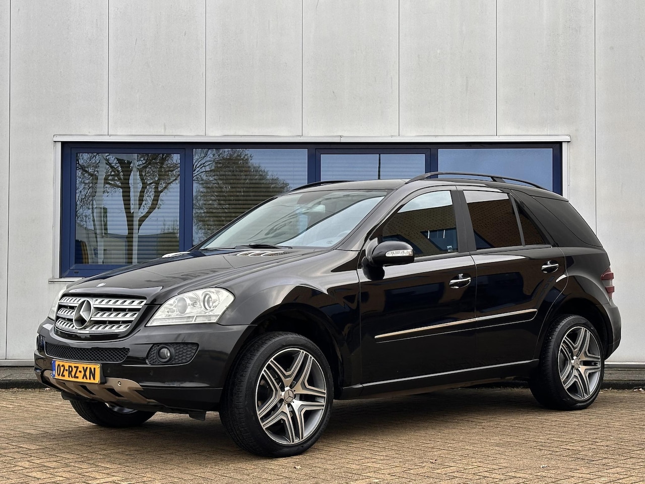 Mercedes-Benz M-klasse - 350 l Youngtimer l Camera l Bluetooth l - AutoWereld.nl
