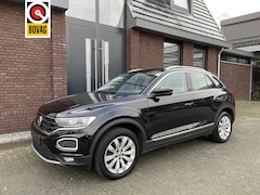 Volkswagen T-Roc - 1.5 TSI Sport VIRTUAL DASBOARD | LED | TREKHAAK | ELEC. A. KLEP | ADAPTIVE CRUISE CONTROL