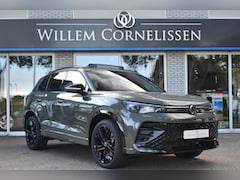 Volkswagen Tiguan - 1.5 eTSI R-Line Edition Pano Trekhaak IQ Ergostoel