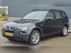 BMW X3 - 3.0i Executive YOUNGTIMER PANODAK NAVIGATIE TREKHAAK