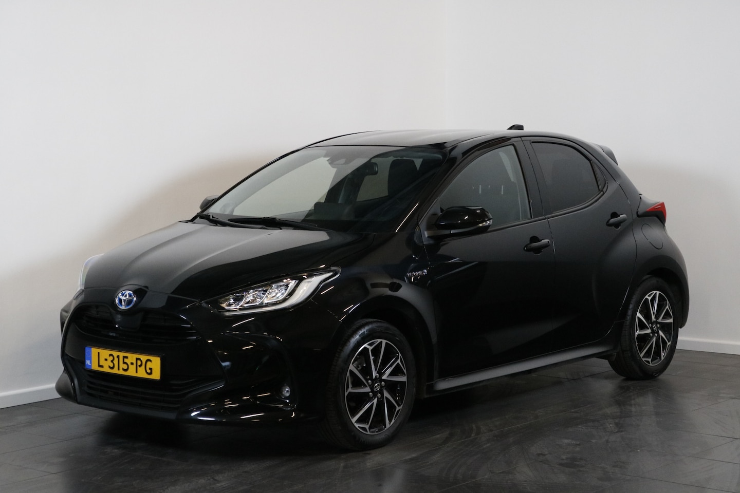 Toyota Yaris - 1.5 Hybrid Style Stoelverwarming | JBL-Audio - AutoWereld.nl