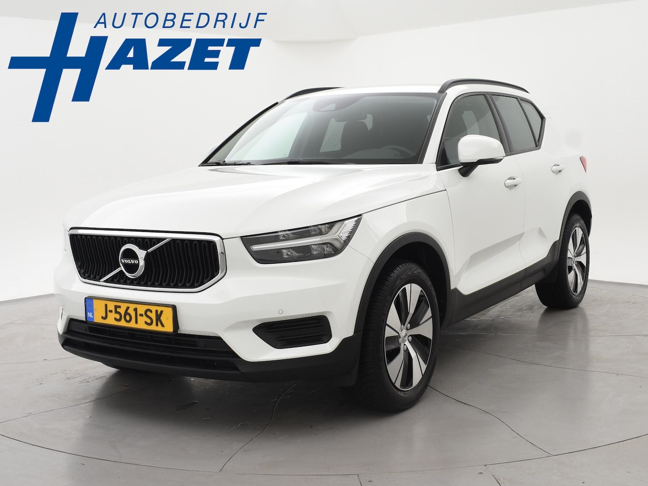 Volvo XC40 - 1.5 T2 AUTOMAAT + WEGKL. TREKHAAK | APPLE CARPLAY | CAMERA | DIGITALE COCKPIT | LED - AutoWereld.nl