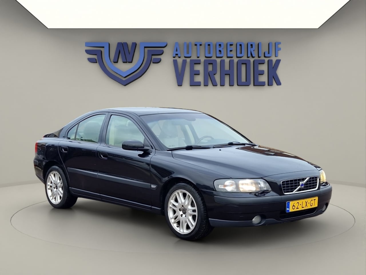 Volvo S60 - 2.5 T 210PK - 5 Cilinder - NL Auto - AutoWereld.nl