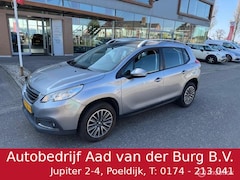 Peugeot 2008 - 1.2 110pk Active Navigatie , Panorama dak , Airco , Trekhaak , Electr ramen Ruime station