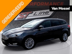 Ford Focus Wagon - 1.5 Titanium Edition | NAVIGATIE | AIRCO | PARKEERSENSOREN | DEALER ONDERHOUDEN |