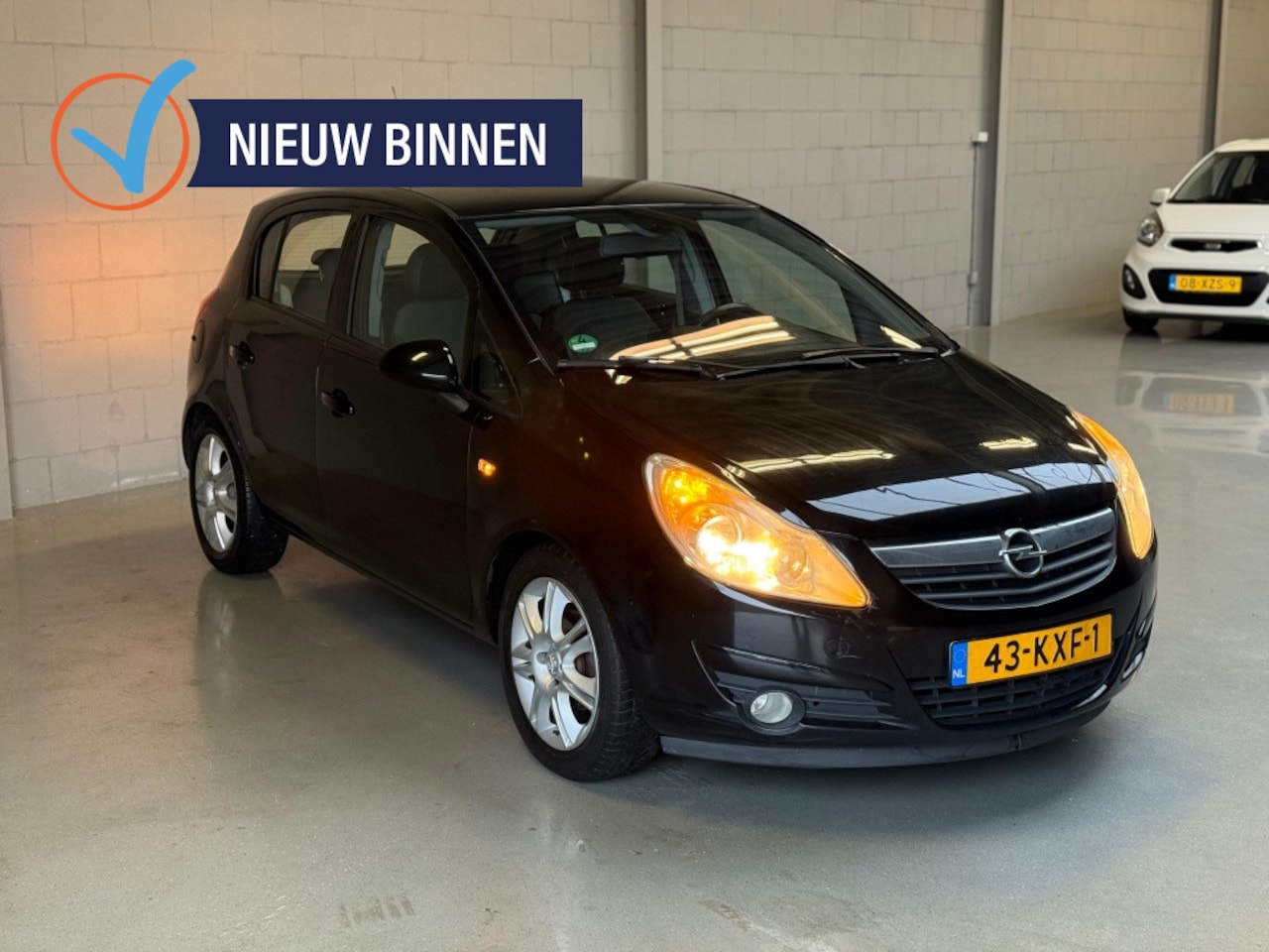 Opel Corsa - 1.4-16V Cosmo Airco - AutoWereld.nl