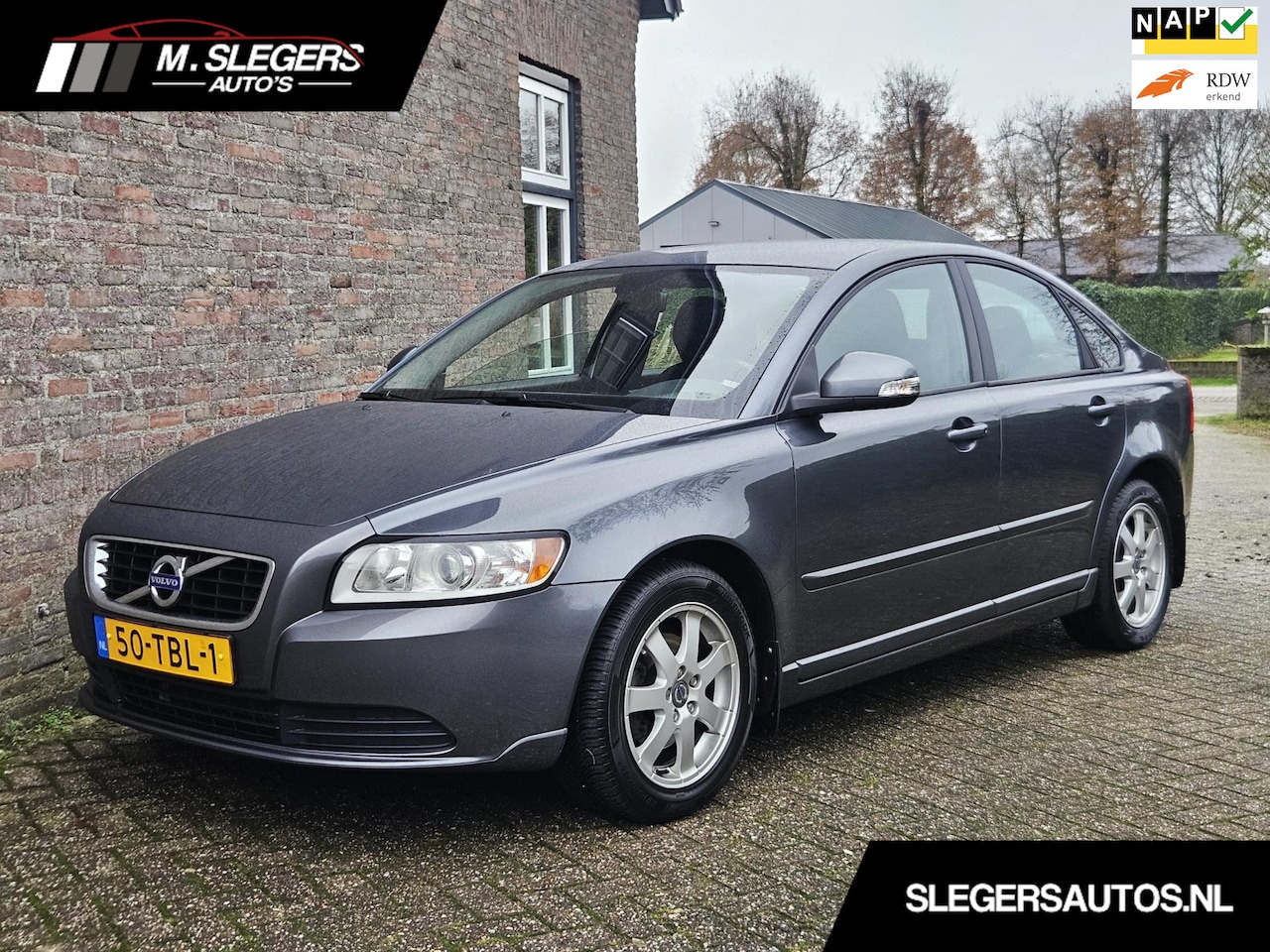 Volvo S40 - 1.6 Advantage*Airco*Cruise*Trekhaak*Rijklaar - AutoWereld.nl