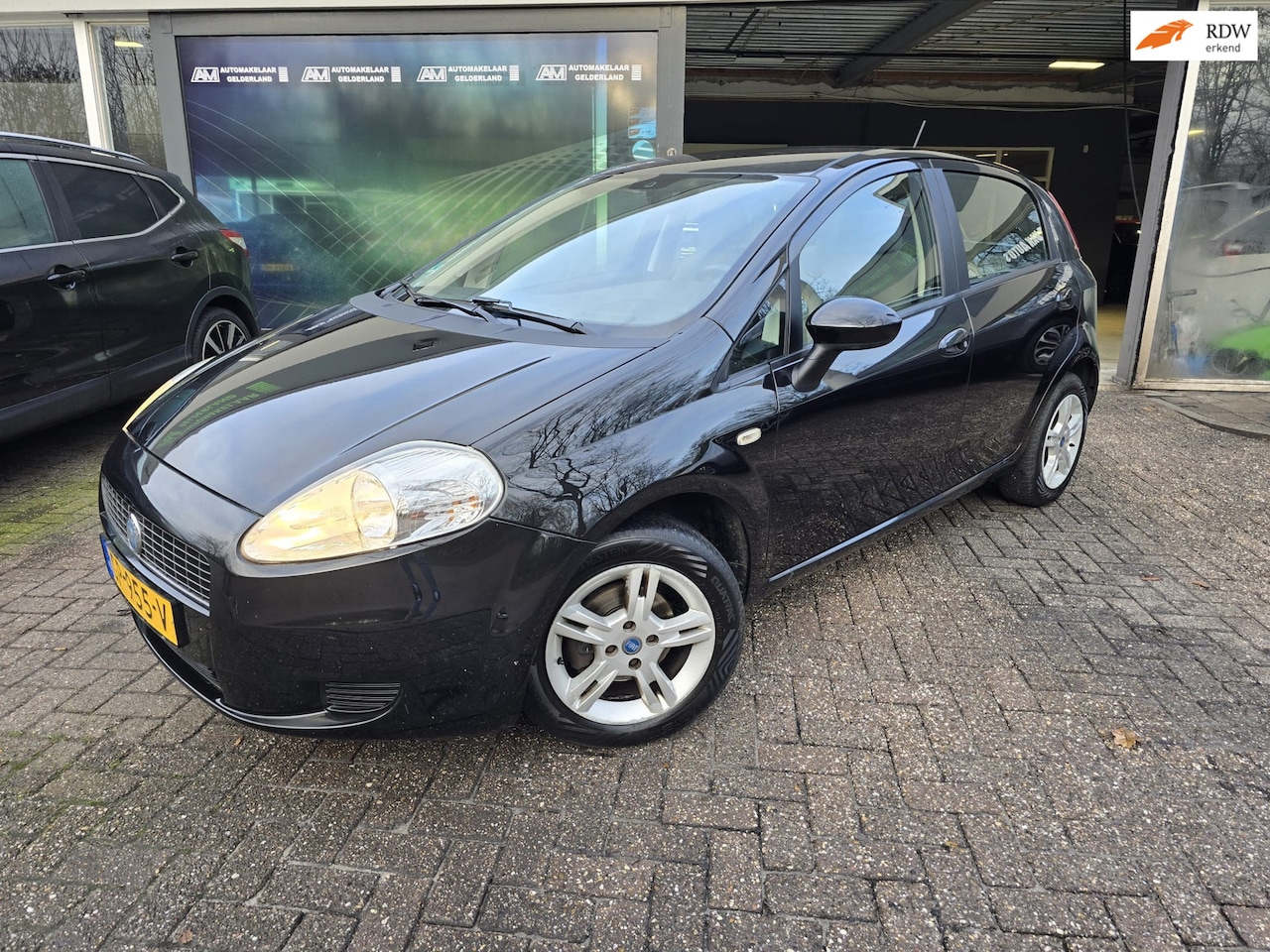 Fiat Grande Punto - 1.4 Active INRUILKOOPJE | AIRCO | ZO MEE NEMEN | - AutoWereld.nl