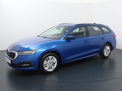 Skoda Octavia Combi - 1.0 e-TSI Ambition | 110 PK | Automaat | Trekhaak wegklapbaar | Apple Carplay/Android Auto