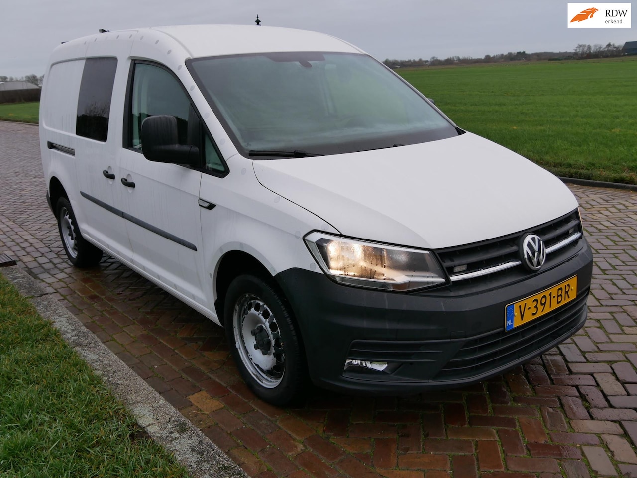 Volkswagen Caddy Maxi - 2.0 TDI L2H1 90kW 4Motion Maxi AC CRUISE 4WD!! ** 8499 EX BTW ** - AutoWereld.nl