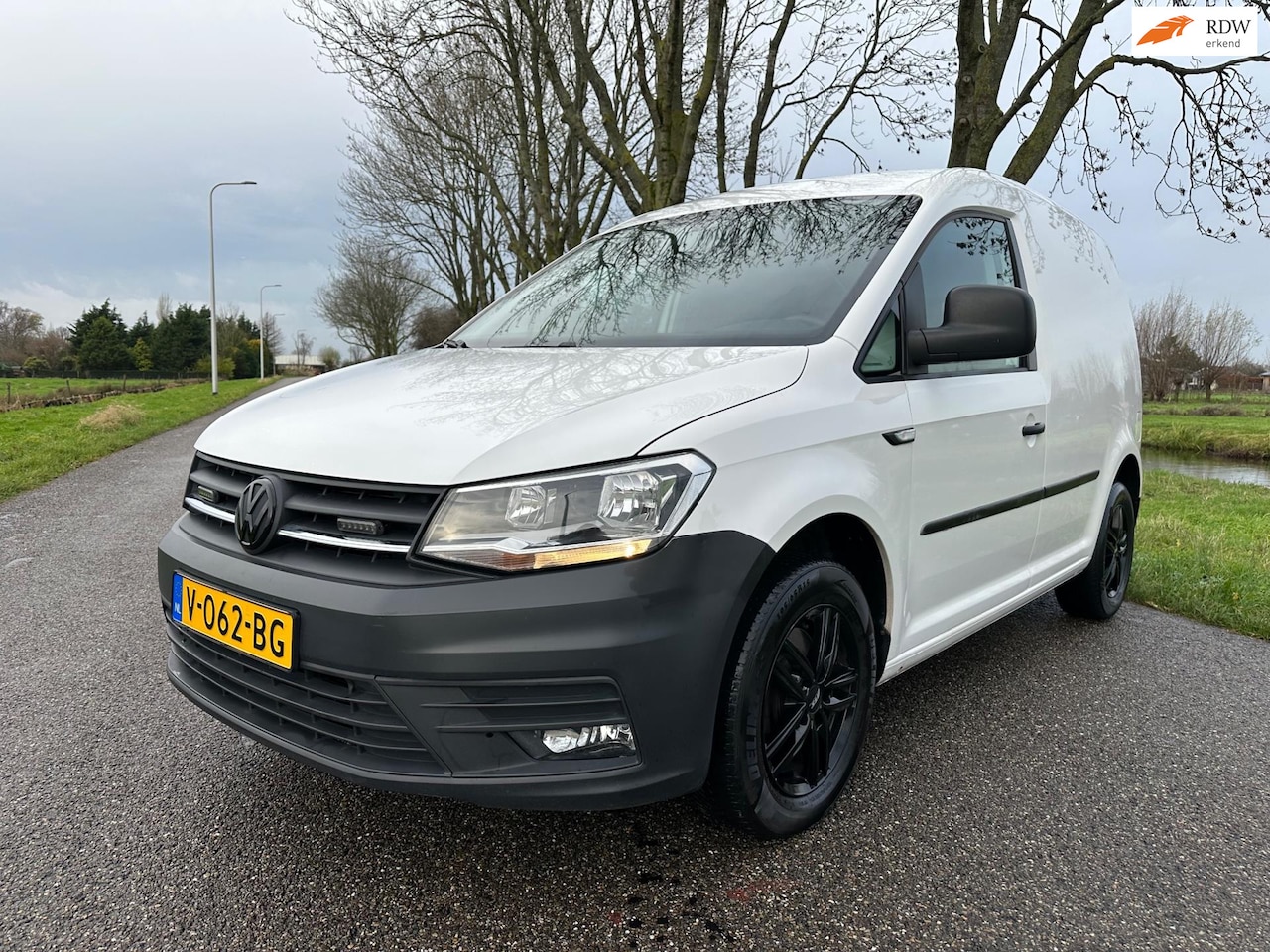 Volkswagen Caddy - 2.0 TDI L1H1|euro6|trekhaak - AutoWereld.nl
