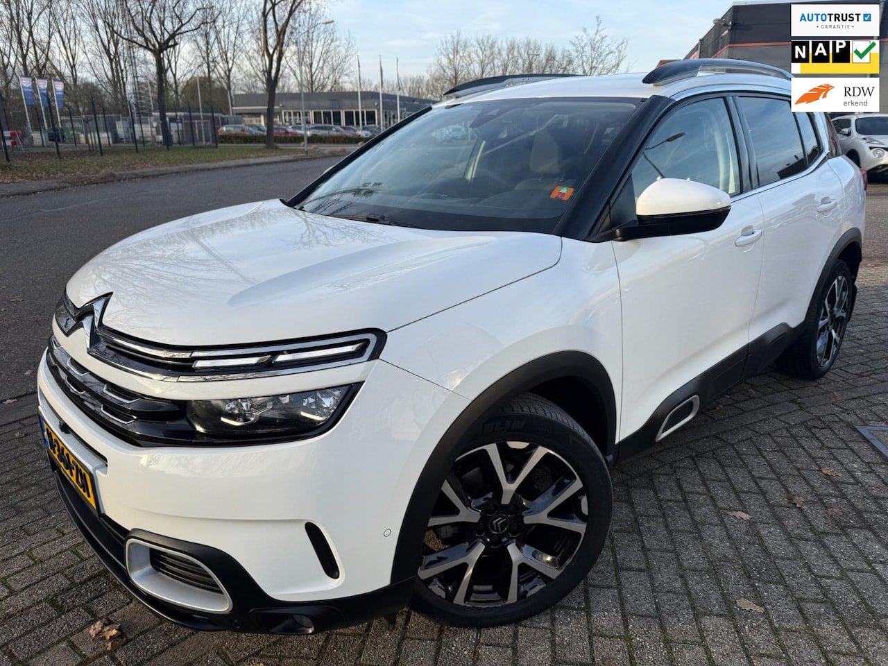 Citroën C5 Aircross - 1.6 PureTech 2020 PLUS 181PK ADAPTIVE-CRUISE LEDER CARPLAY - AutoWereld.nl