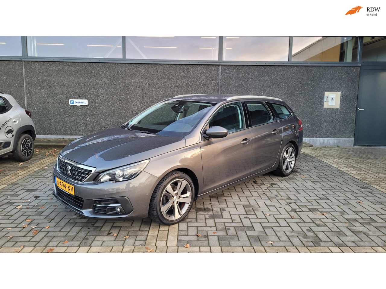 Peugeot 308 SW - 1.2 PureTech Allure 131 pk Automaat - AutoWereld.nl