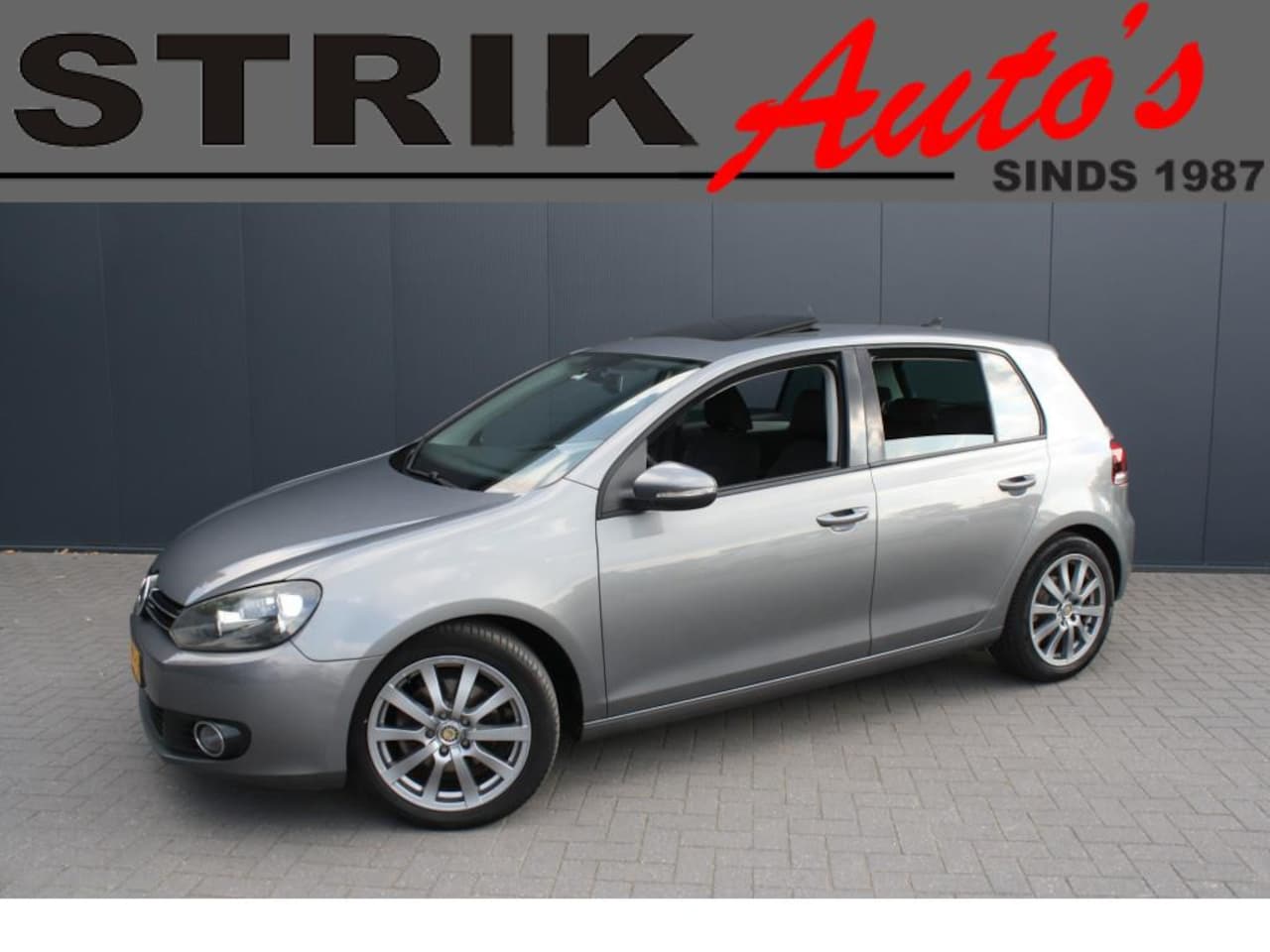 Volkswagen Golf - 1.4 TSI Highline - AUTOMAAT - NAVIGATIE - PDC - SCHUIFDAK - 2e EIGENAAR - AutoWereld.nl