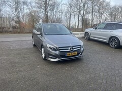 Mercedes-Benz B-klasse - 180 Ambition AUTOMAAT TREKHAAK CRUISE NAVI