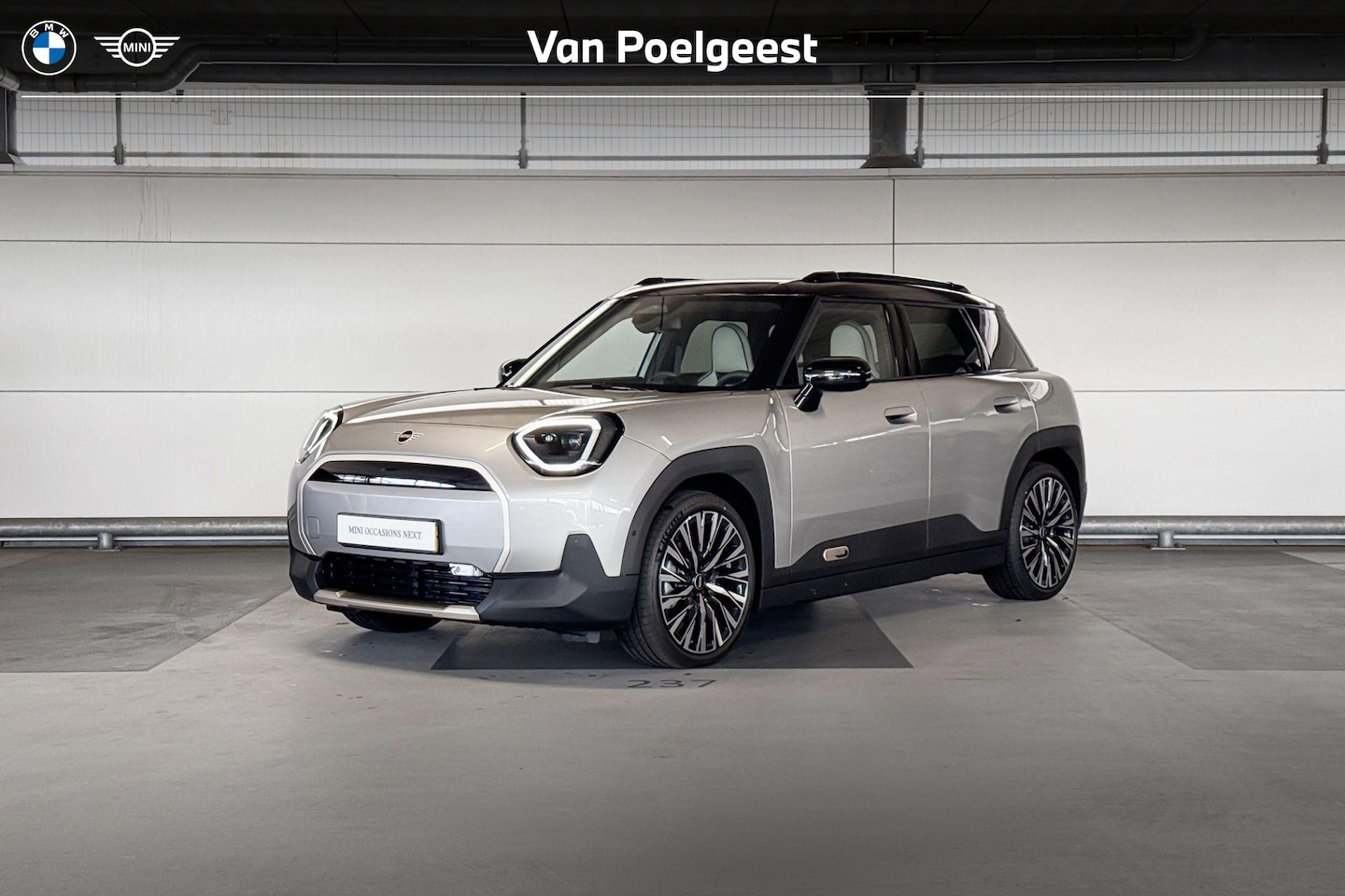 MINI Aceman - E Favoured M 42.5 kWh - AutoWereld.nl