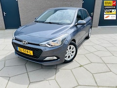 Hyundai i20 - 1.2 LP i-Drive Cool|5 Drs | Airco |Trekhaak |Metallic lak |EXTRA wielenset Winter
