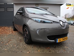 Renault Zoe - Q90 Bose Quickcharge 41 kWh (ex Accu), led, stoelverwarming, lederen bekleding, navigatie,
