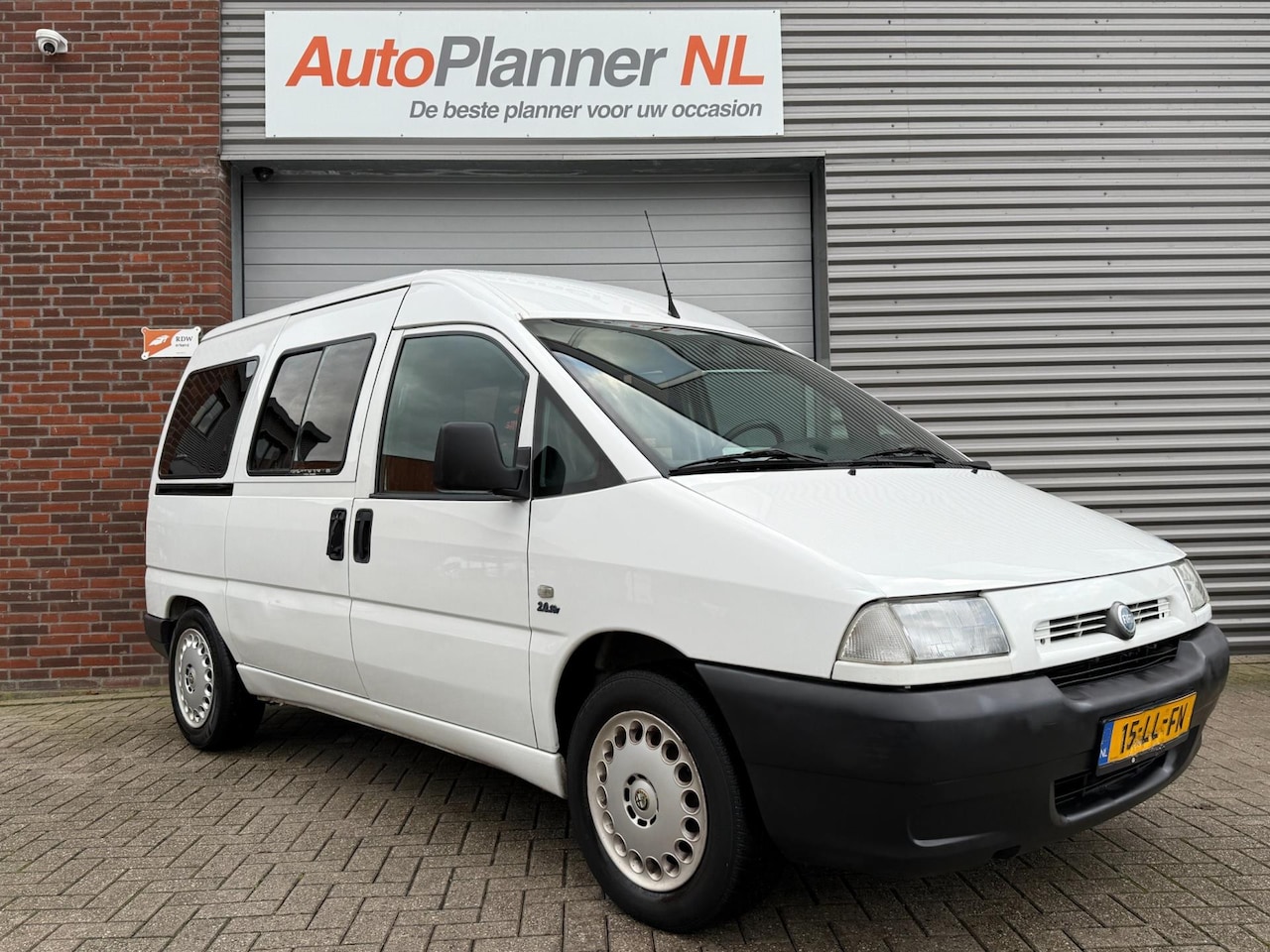 Fiat Scudo - 2.0-16V Benzine! Airco! 9-Persoons! - AutoWereld.nl