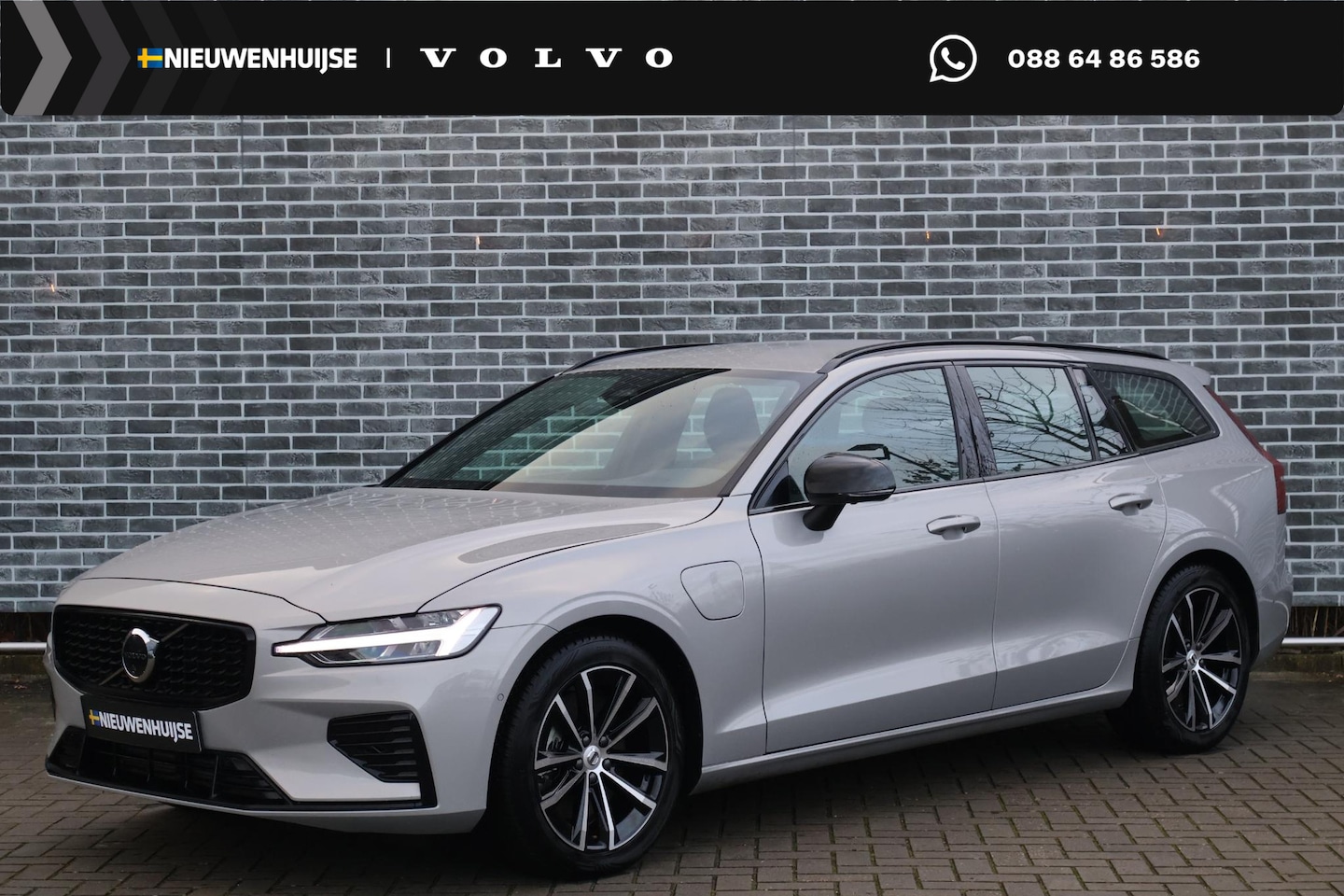 Volvo V60 - 2.0 T6 Plug-in hybrid AWD Plus Dark - AutoWereld.nl