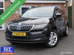 Skoda Karoq - 1.5 TSI ACT Business Edition Plus|Afneembare trekhaak|Camera|Sfeerverlichting|Carplay