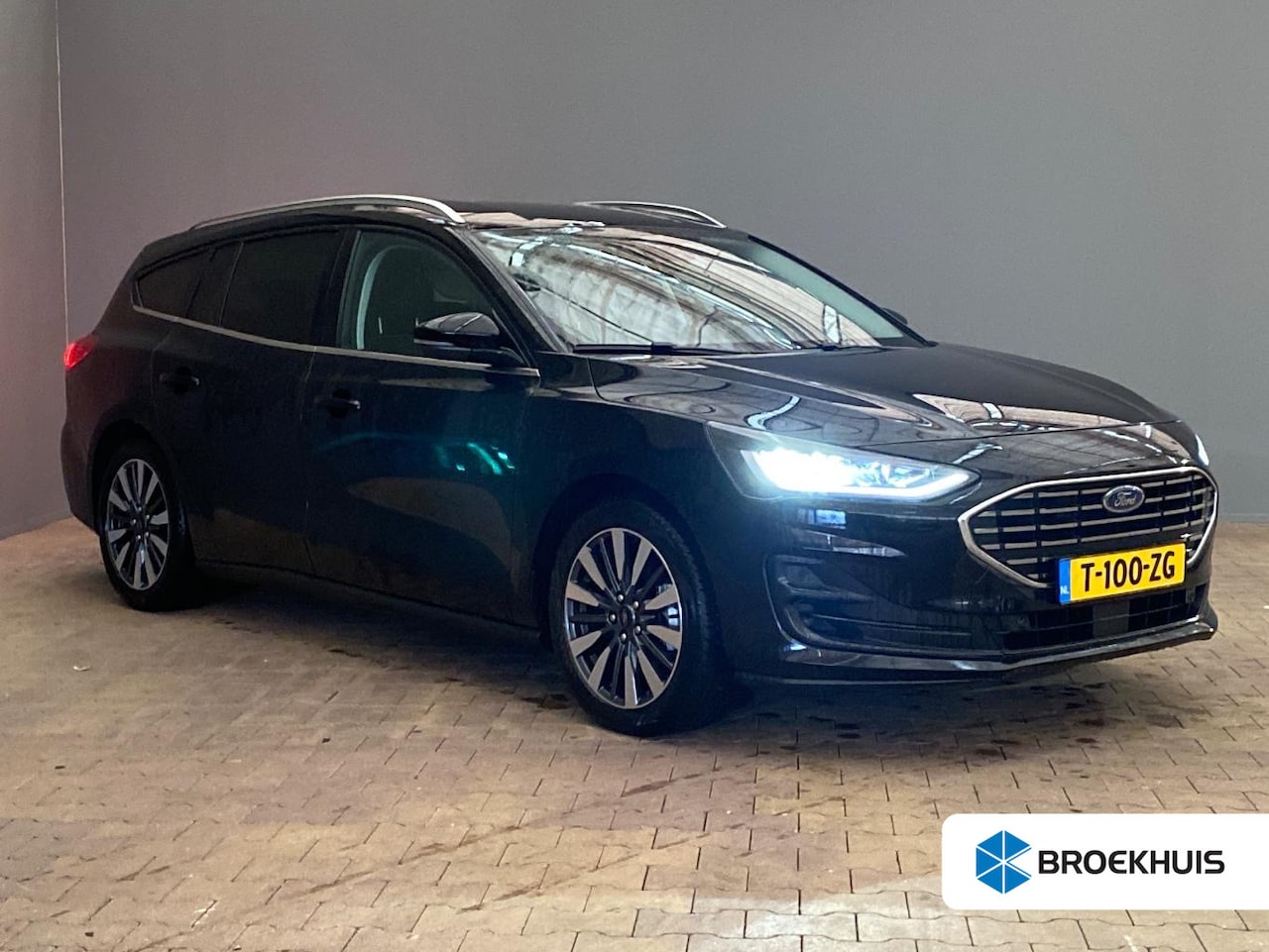 Ford Focus Wagon - 1.0 EcoBoost Hybrid Titanium X | Trekhaak | Winter Pack | Lichtmetalen velgen | Adaptieve - AutoWereld.nl