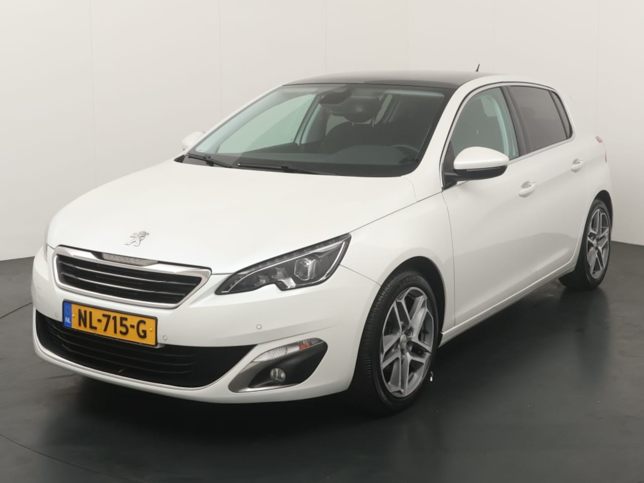 Peugeot 308 - 1.2 PureTech Allure 1.2 PureTech Allure - AutoWereld.nl