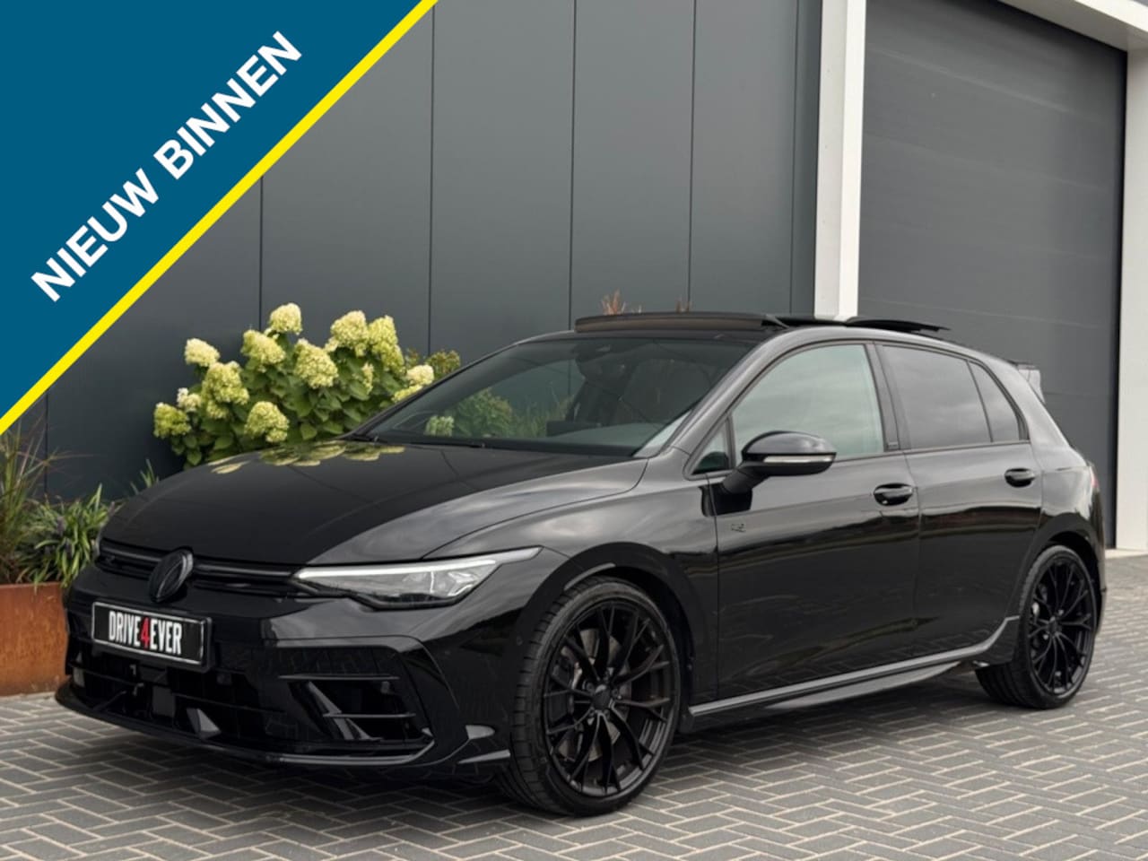 Volkswagen Golf - 8.5 2.0 TSI 4Motion R 333PK FUL PANO AKRA DRIFT GARANTIE NAVI CA - AutoWereld.nl