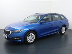 Skoda Octavia Combi - 1.0 e-TSI Ambition | 110 PK | Automaat | Trekhaak wegklapbaar | LED verlichting |