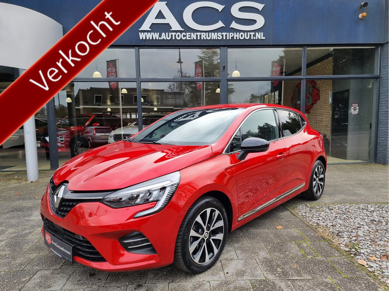 Renault Clio - 1.3 TCe Techno 140PK | Leder | Camera | Carplay | 37dkm | 2023 | Topstaat! - AutoWereld.nl