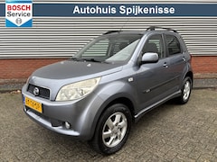 Daihatsu Terios - 1.5-16v Exclusive | 4X4 | Automaat | Trekhaak | Nette Auto |