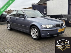 BMW 3-serie - 318i Lifestyle | APK | ACHTERUIT RIJ CAMERA |