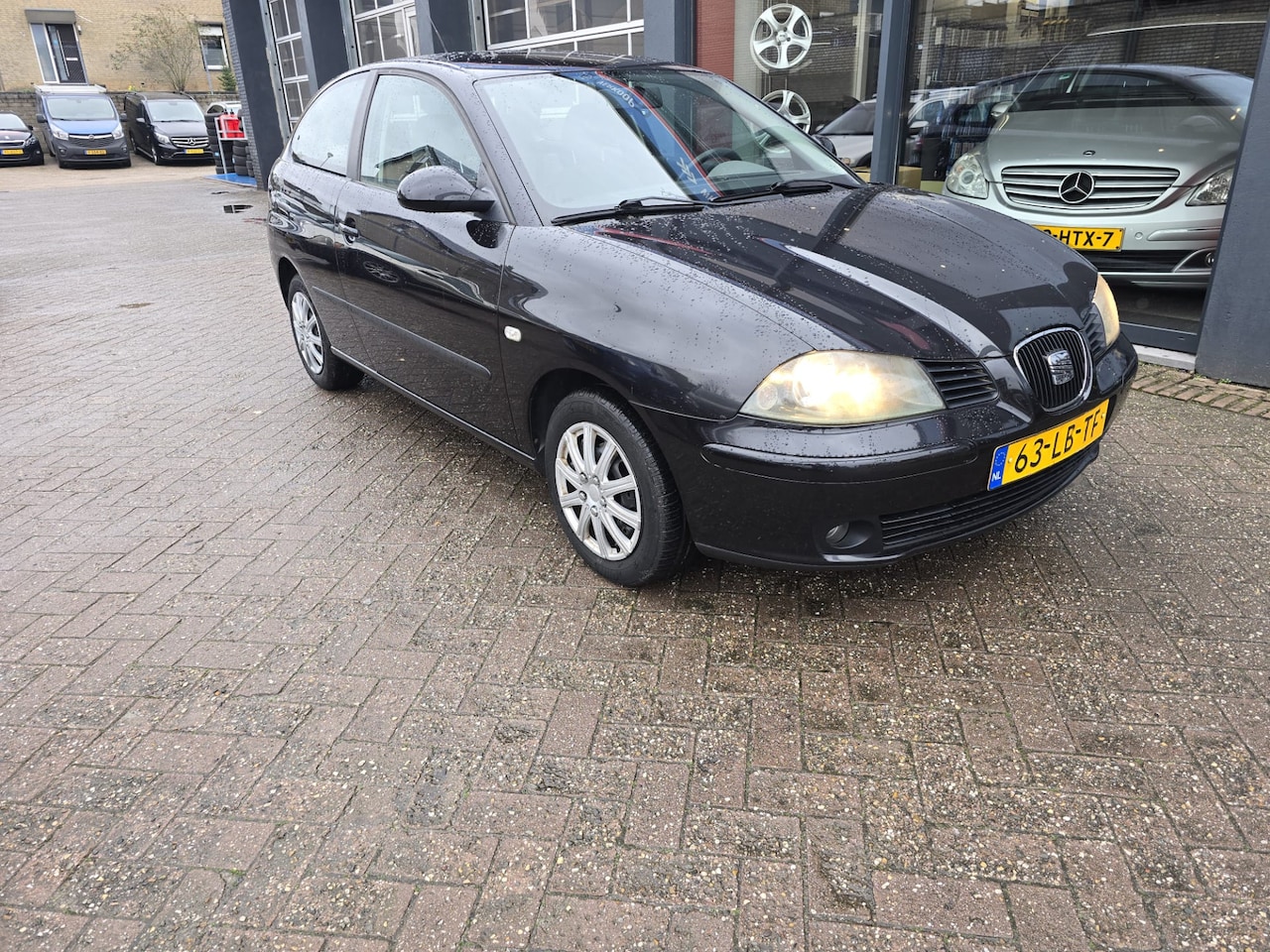 SEAT Ibiza - 1.4-16V Signo 1.4-16V Signo - AutoWereld.nl