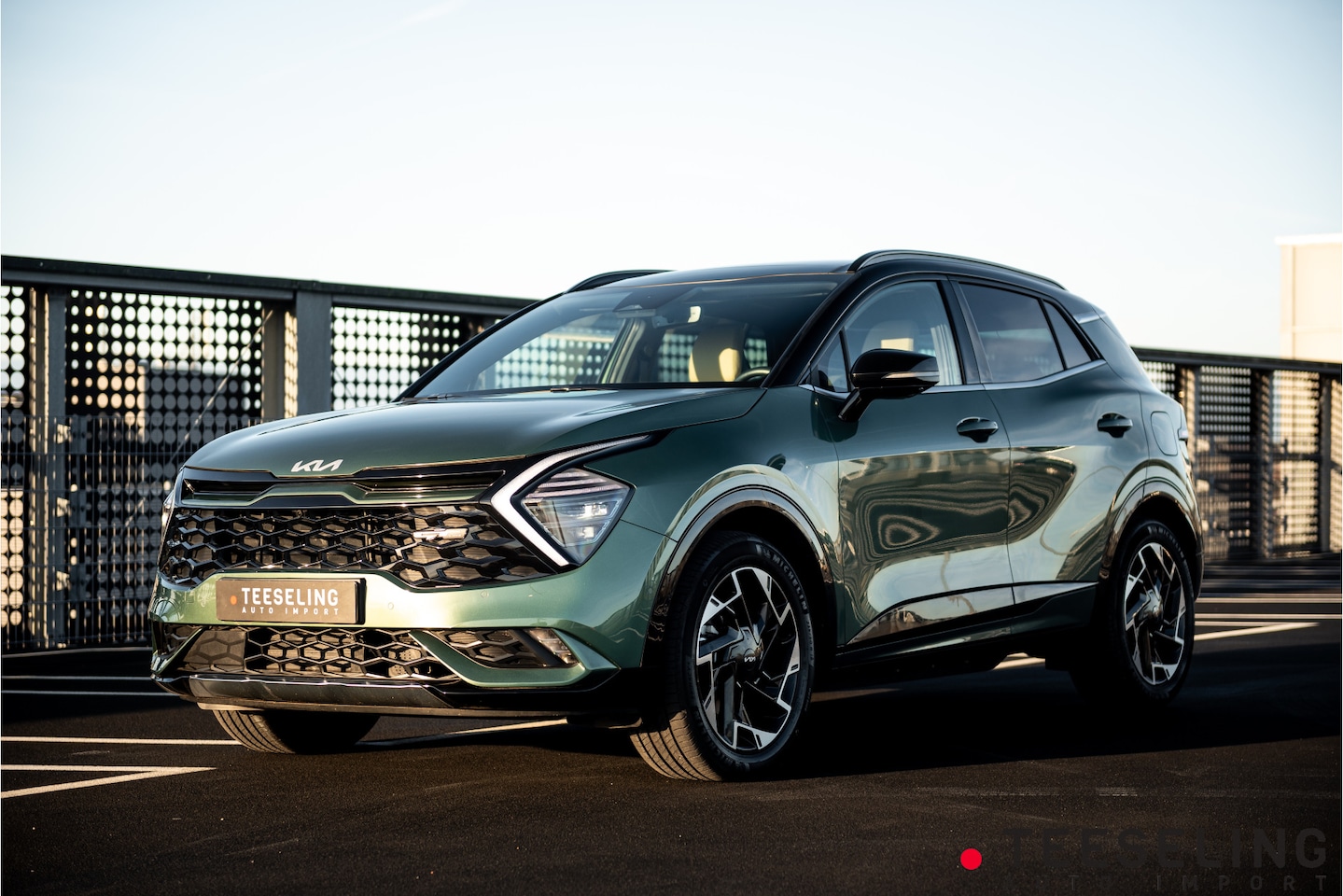 Kia Sportage - 1.6 T-GDi Plug-in Hybrid AWD GT-PlusLine | Jungle Green - AutoWereld.nl