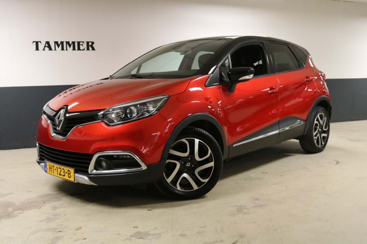 Renault Captur - 1.2 TCe Xmod 3e EIG./ DEALERONDERHOUD/NL.AUTO/LEER/NAVI/ - AutoWereld.nl