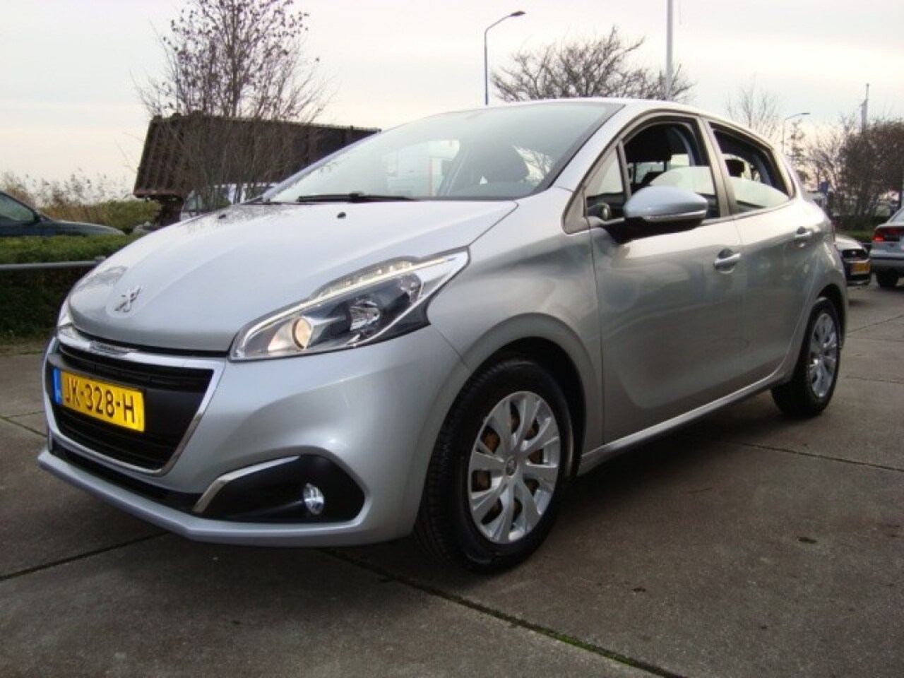 Peugeot 208 - 1.2 PURET. BLUE LION - AutoWereld.nl