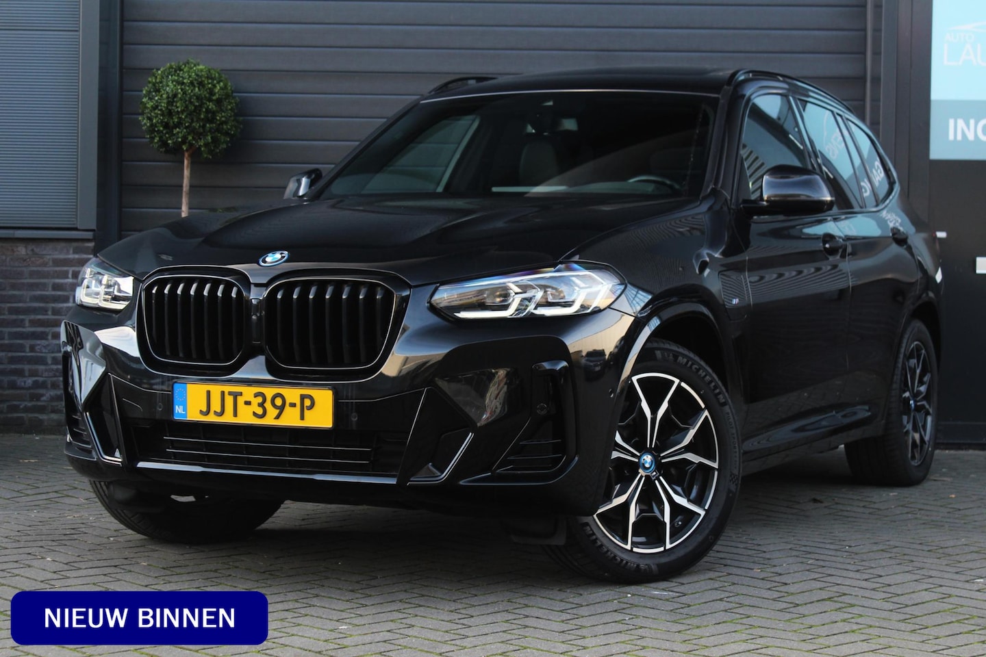 BMW X3 - xDrive30e M-Sport | Panorama-dak | Leer | Elektrisch verstelbare stoelen | 360 camera | HU - AutoWereld.nl