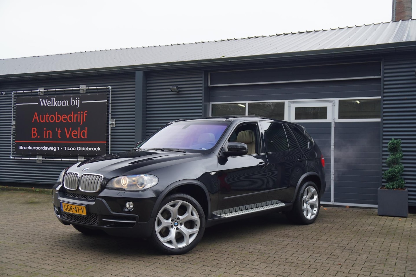 BMW X5 - XDrive48i PANO COMFORTSTOELEN MEMORY XENON BOMVOL - AutoWereld.nl
