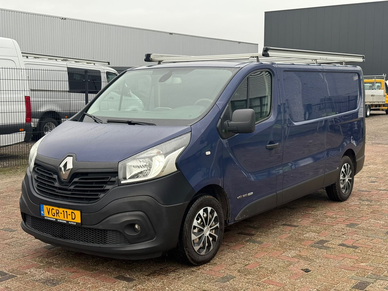 Renault Trafic - 1.6 dCi T29 L2H1 Imperiaal Trekhaak Navi Camera - AutoWereld.nl