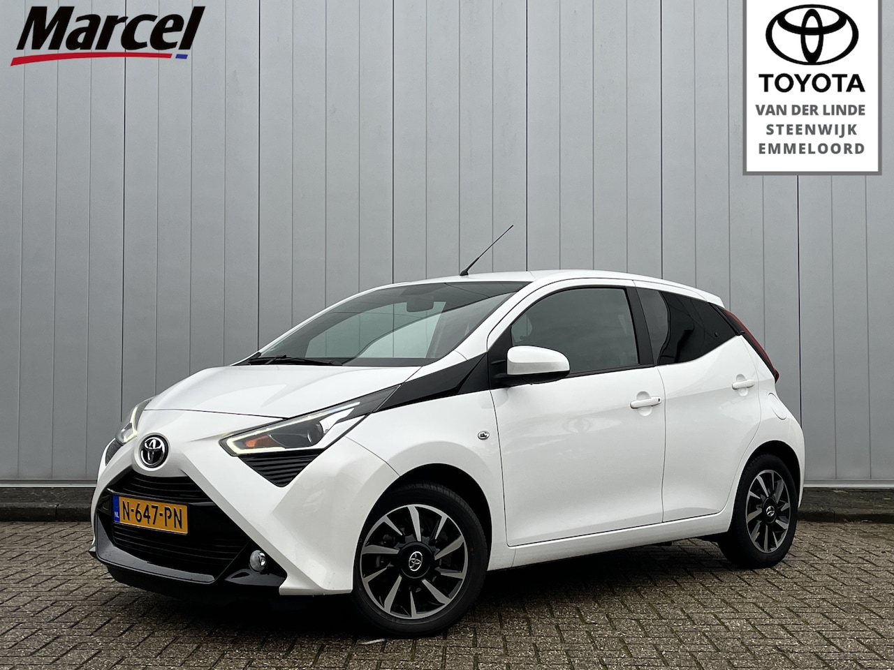 Toyota Aygo - 1.0 VVT-i x-cite ultimate NL auto Clima Apple carplay Android auto Trekhaak - AutoWereld.nl